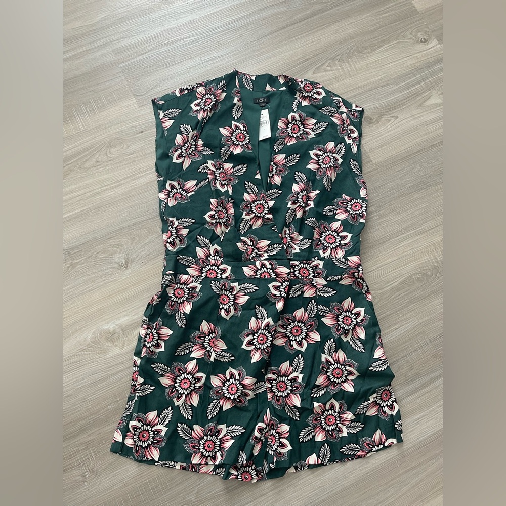 NWT LOFT Dark Green and Pink Floral  romper size 8